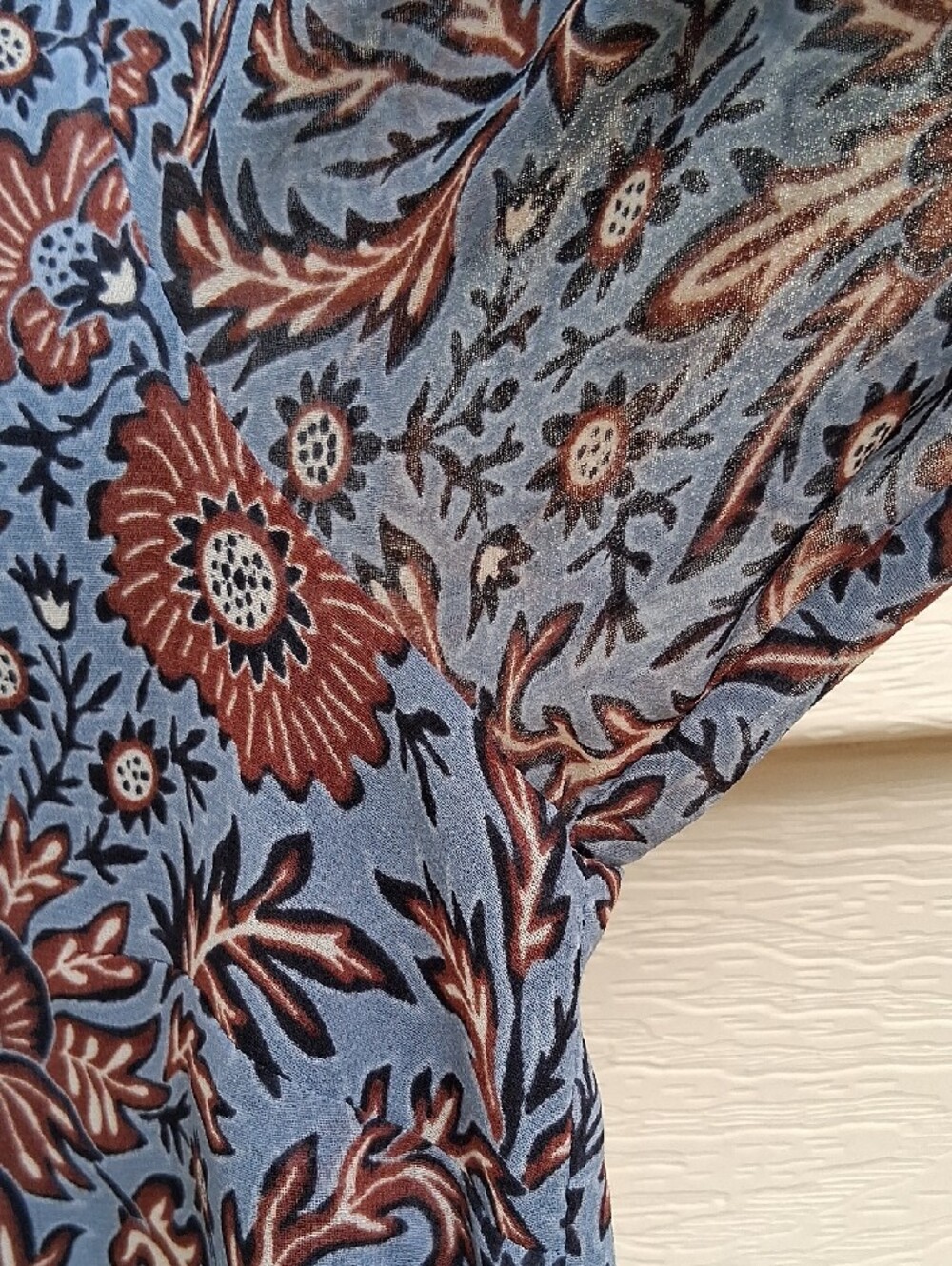 CAbi Blue and Brown Floral Tunic Top - Picture 7 of 16